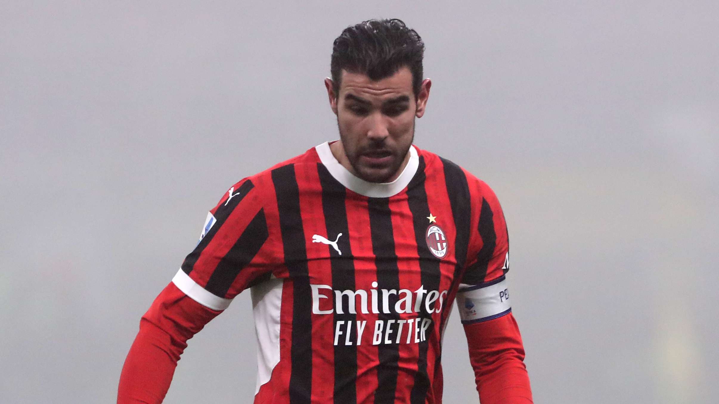 西甲与英超的对比解析 球风技战术与文化差异的深度剖析